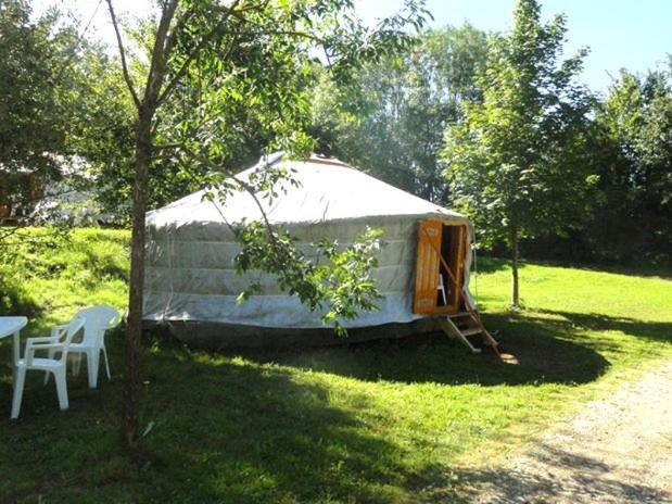 Camping Domaine De Mepillat Saint-Nizier-le-Bouchoux 외부 사진
